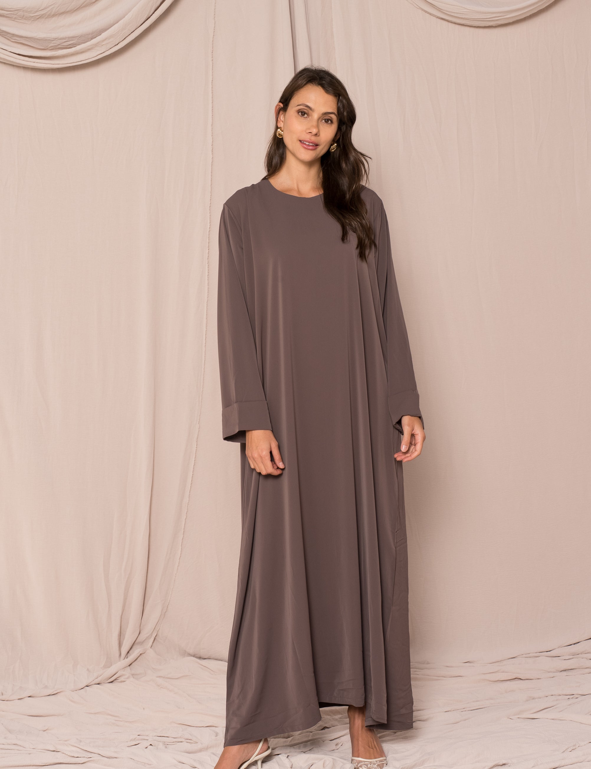 Abaya Amra